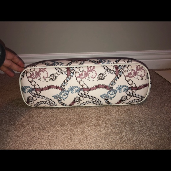 Guess tote bag ❓ - Picture 4 of 7